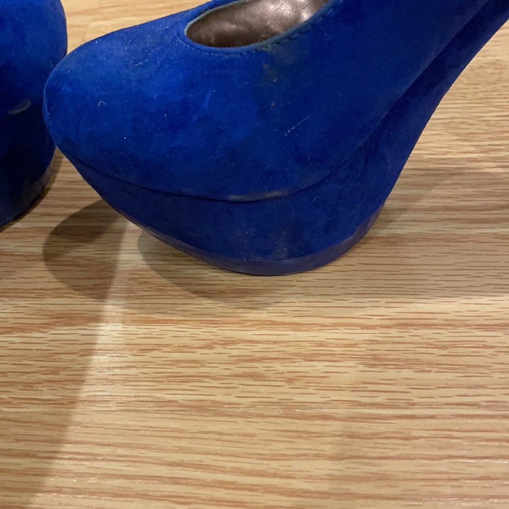 Blue heels - Picture 4 of 6